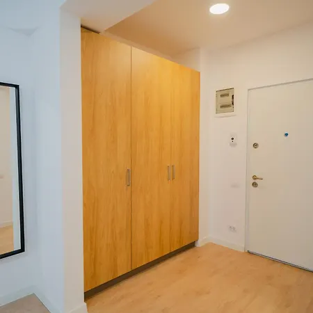 Politehnica Park With Scenic Views Apartment