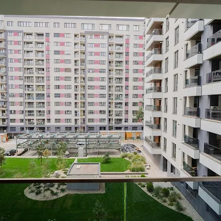 Politehnica Park With Scenic Views Apartment