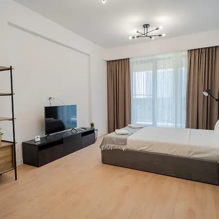 Politehnica Park With Scenic Views Apartment