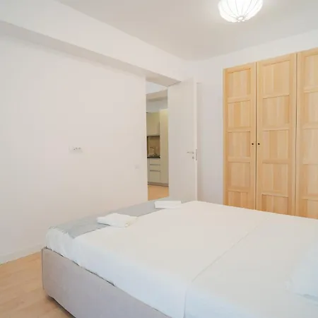 Apartment Politehnica Park With Scenic Views