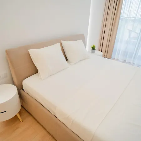 Politehnica Park With Scenic Views Apartment *