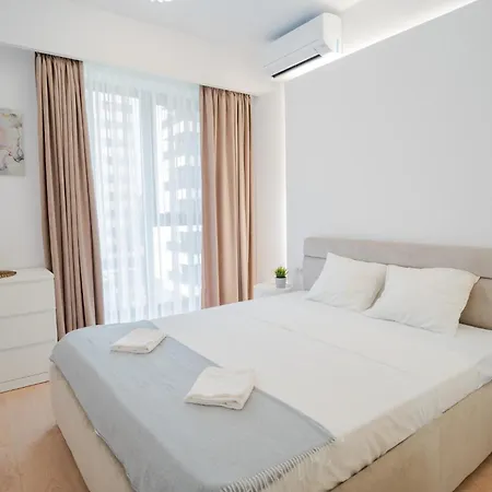 Apartment Politehnica Park With Scenic Views Bucharest